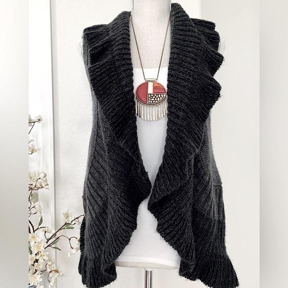 Bandolino Denim Sleeveless Cardigan w/ Ruffle - Picture 7 of 14